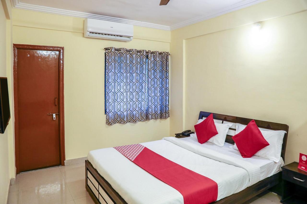 Flagship Eon Studio Apartments Mangvadi Exterior photo